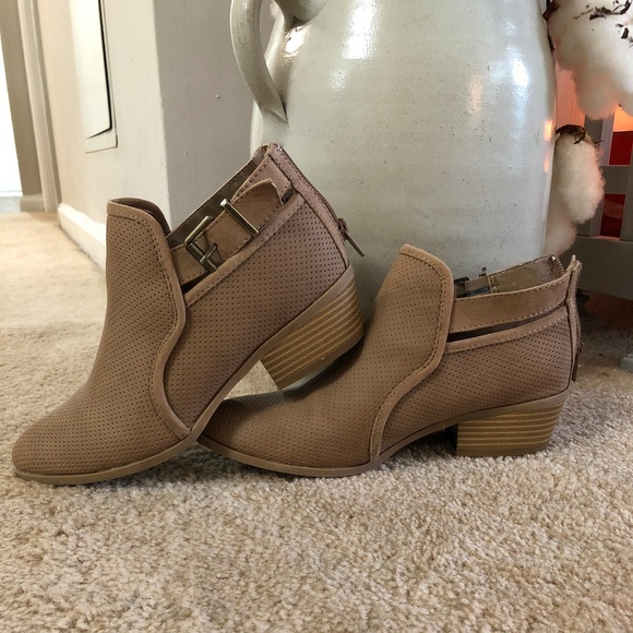 Express Shoes - EXPRESS